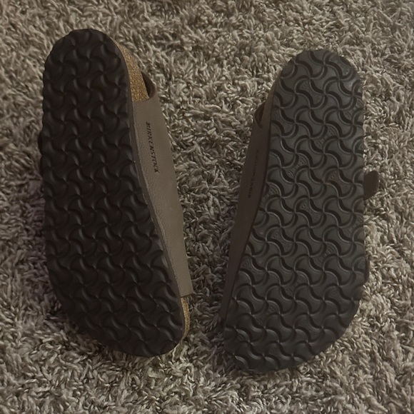 Birkenstock Kids Tan Sandals - Picture 2 of 2